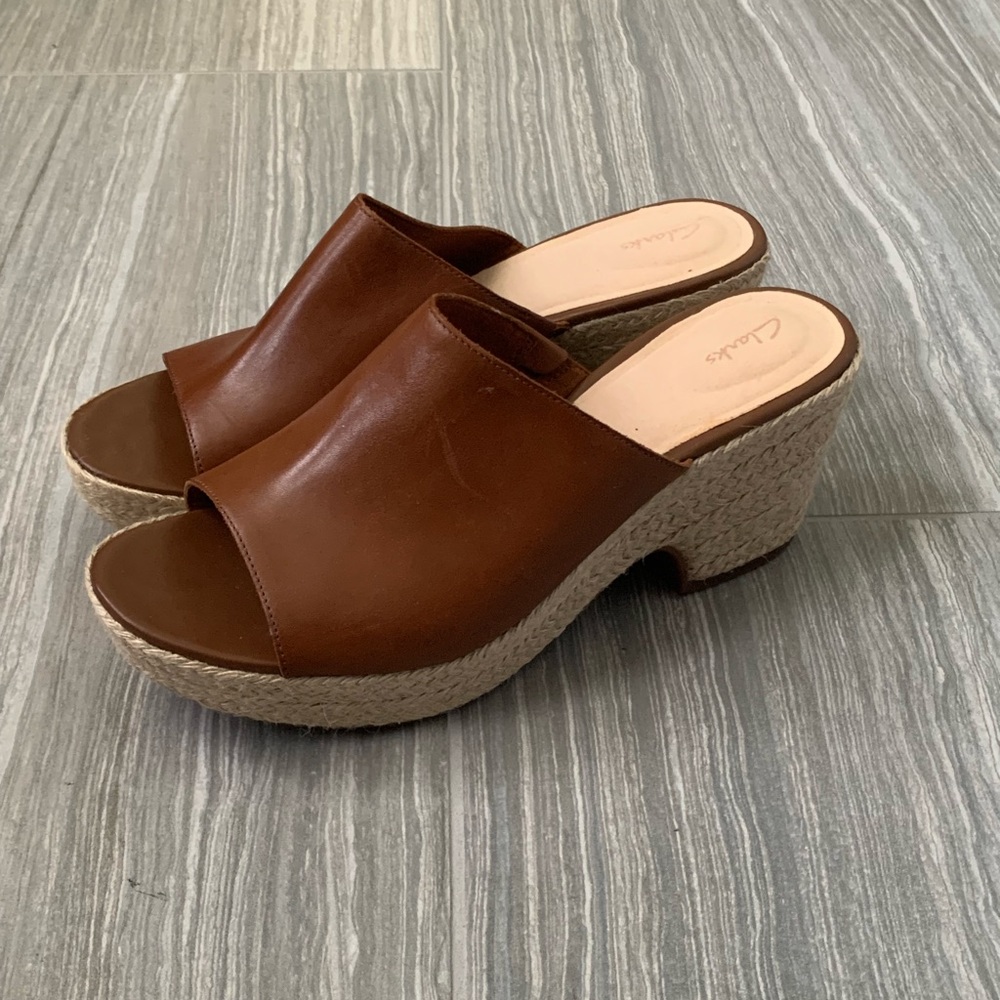Clark’s Maritsa Mule Espadrille sandals, brown leather, Brand new., Size 10.